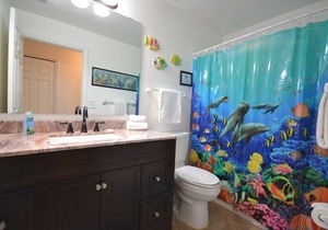 Upscale 4 Bed 2 Bath House - Located near the best attractions in Orlando