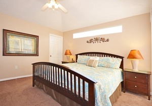 Upscale 4 Bed 2 Bath House - Located near the best attractions in Orlando