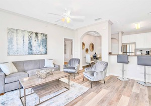 Upstay: 3BR Condo w Pool Hot Tub Sauna—Near Disney