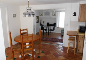 Venice Gardens Getaway- Spacious Grounds- HEATED Pool-Hot Tub- Minutes To Beach