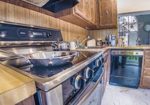 Villa at St. James Place "F", Luxury, Pet Friendly, Free Parking