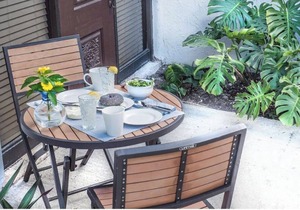 Villa at St. James Place "F", Luxury, Pet Friendly, Free Parking