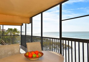 Villa Madeira 301 South corner with huge wrap around balcony, simply amazing!