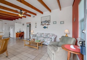 Walk to Beach | Dog-Friendly Cottage | Ocean View | Garage Parking |Close to Downtown Flagler & Pier