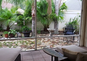 Walk to Lake Sumter Landing! Golf cart included!