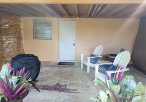 WALKING DISTANCE FROM THE BEACH
