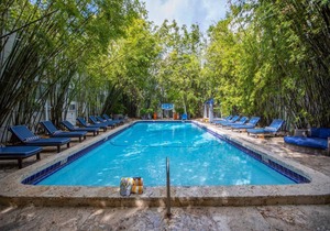 Walking Distance to Beaches and Nightlife! On-site Pools, Steps to Miami Beach!