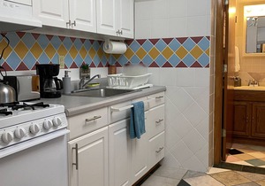 Warm Mineral Springs Cozy Waterfront Apartment