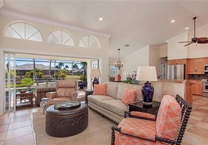 WATER FRONT VACATION HOME