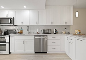 Waterfront Community Townhome with Marina, Beach and a Pool!