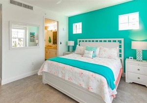 Waterfront on Anna Maria Sound ~ Beaches just minutes away!
