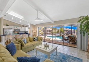 Waterfront Pet Friendly Villa, Heated Pool & Pool Table- Villa Nautical Breeze - Roelens Vacations