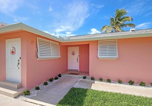 West End Paradise Unit Scallop 5 - One bedroom suite w/water views