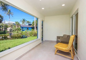 West End Paradise Unit Scallop 5 - One bedroom suite w/water views