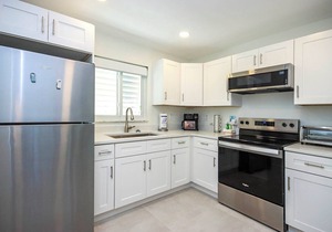 West End Paradise Unit Fish 6 - One bedroom suite w/water views