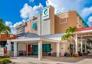 Winter the Dolphins Beach Club, Ascend Hotel Collection