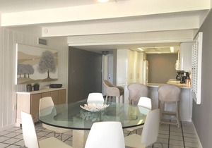 Wonderful beach condo, heated pool, peaceful location Longboat Key