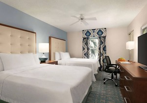 Wonderful Vacation Stay! 2 Convenient Units, Pool, Near Lakes Regional Park