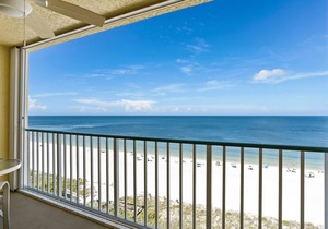 Wow.perfect condo with glorious balcony views