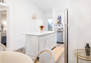 Your Home Away From Home! 2 Classy Villas, Beach, Free Access to Tennis Court