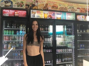 Bikini Hostel Cafe Beer Garden | West Avenue
