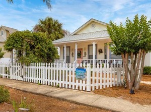 Cottage | Crystal Beach