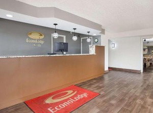 Econo Lodge Oak | Boys Ranch