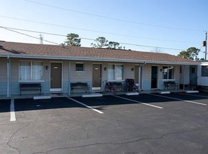 Boutique Motel | Edgewater