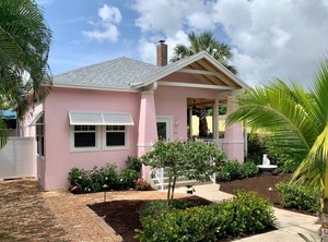 Cottage | Flamingo Parks