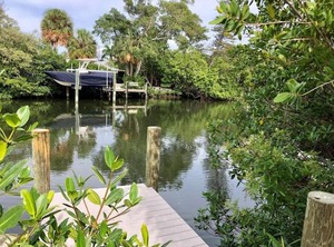 Island Gem | Anna Maria