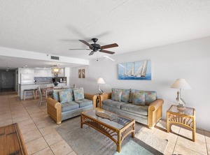 Beach Place Madeira | St. Petersburg - Clearwater