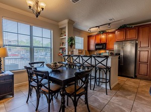 Bella Piazza | Davenport