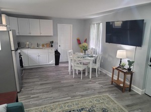 Grove Casita | West Pensacola