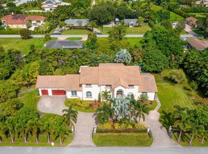 Holiday Plantation | Plantation
