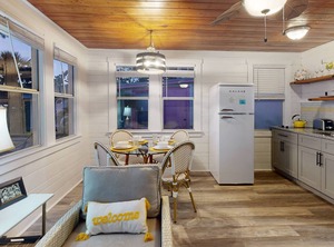 Seahorse Cottages | Treasure Island