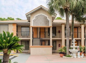 Quality Inn Manatee Springs State Park | Chiefland