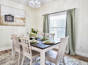 Grove Villa | Four Corners