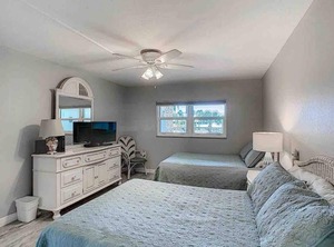 Beachfront | Madeira Beach