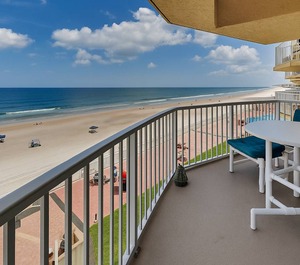 Shores Club 
