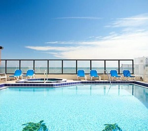 Outrigger Beach Club 
