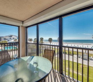 Caper Beach Club 