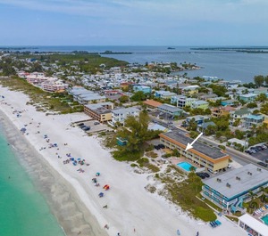 Runaway Bay Bradenton Beach 