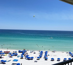 Holiday Surf Racquet Club 