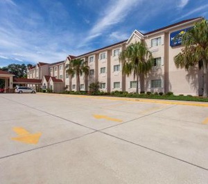 Microtel Inn 
