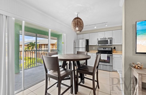 Whitney Beach Condo | 1 Bedroom on Gulf w Private Balcony & Kitchen Silver Sands #253 Resort by RVA