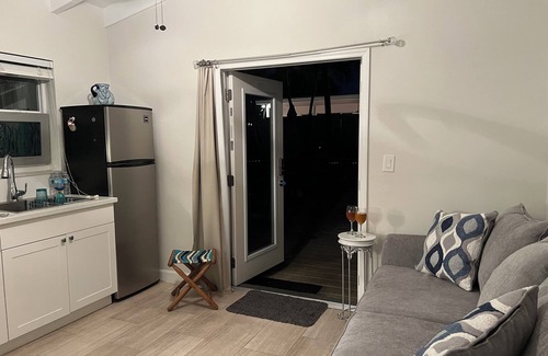 East Fort Lauderdale House | 1 Bedroom Suite in a duplex house- private heated pool for you- walk to beach