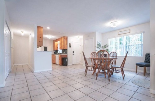 Coquina Gables Apartment | 1 Block to Beach & A Street Apt with Patio/Parking