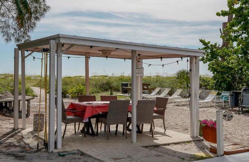 Treasure Island Apartment | 1 BR Suite Beautiful BEACHFRONT Unit #1