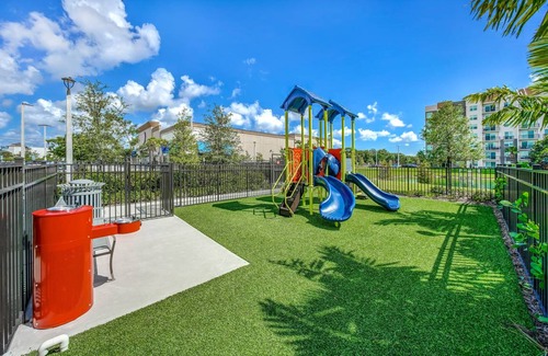 Miami Gardens Condo | 102 m² Condo ∙ 2 bedrooms ∙ 4 guests