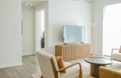 Miami Gardens Condo | 102 m² Condo ∙ 2 bedrooms ∙ 4 guests